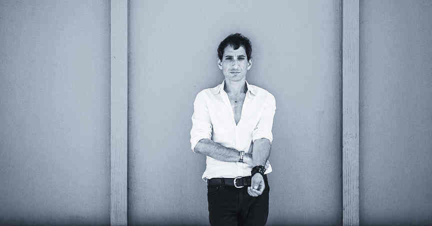 JONNY POLONSKY PREMIERES MUSIC VIDEO FOR ‘LAY DOWN YOUR ARMS’