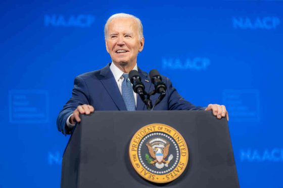 BREAKING NEWS PRESIDENT BIDEN RESIGNS